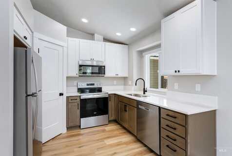 712 Teton Drive, Nampa, ID 83686