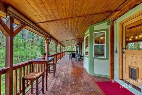 79 Sunset Loop, Cascade, ID 83611