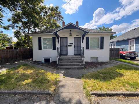 220-222 Glass Way, Lewiston, ID 83501