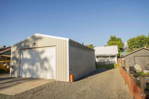533 9th Street, Clarkston, WA 99403