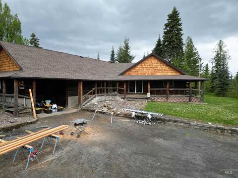 14797 Grangemont Road, Orofino, ID 83544