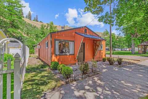 408 E Main Street, Kendrick, ID 83537