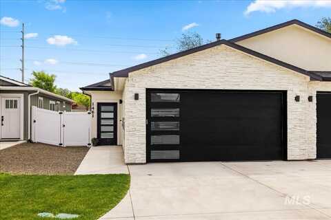 1461 W Lark Ct, Nampa, ID 83651