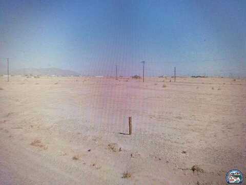 1072 Kerr Ave, Salton City, CA 92274