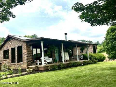 2996 Sugar Grove Valley Rd, Harriman, TN 37748