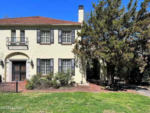 4039 Kingston Pike, Knoxville, TN 37919