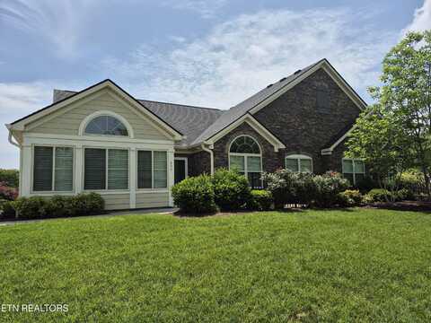 833 Pryse Farm Blvd, Knoxville, TN 37934