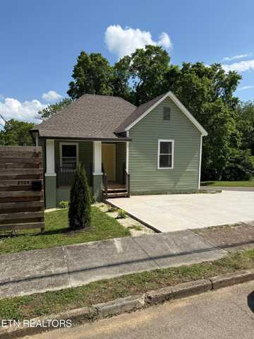 2524 E Glenwood Ave, Knoxville, TN 37917