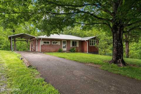 9421 College St, Strawberry Plains, TN 37871