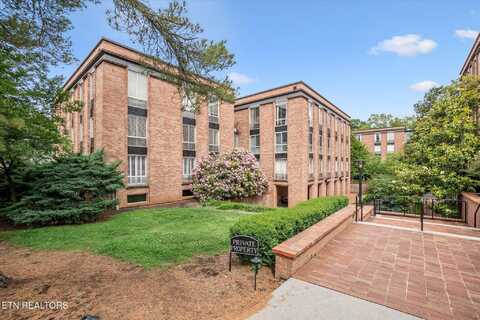 1400 Kenesaw Ave, Knoxville, TN 37919