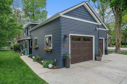515 E Lake View Road, Syracuse, IN 46567