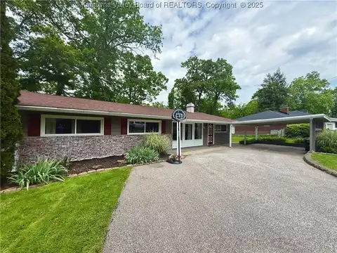1413 Nottingham Road, Charleston, WV 25314
