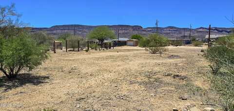 22-23 S 2nd St, Yucca, AZ 86438