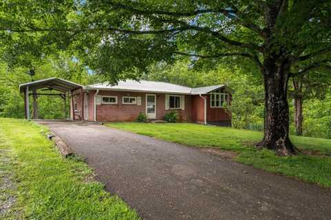 9421 College Street, Strawberry Plains, TN 37871