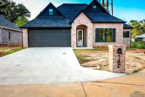 147 HILLCREST DR, Gladewater, TX 75647