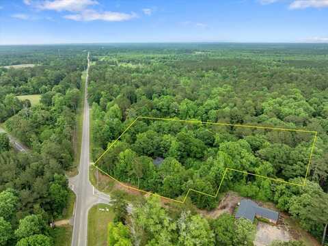 886 Magnolia Rd., Laurel, MS 39443