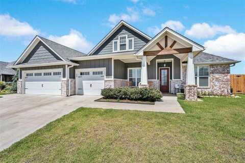 1205 Hummingbird Dr, Cache, OK 73527