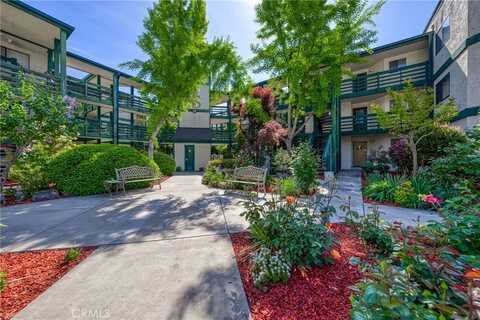 10 Royale Avenue, Lakeport, CA 95453