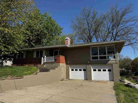 802 W 11th, Yankton, SD 57078