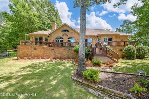 82 Tanglewood Ln, Dadeville, AL 36853