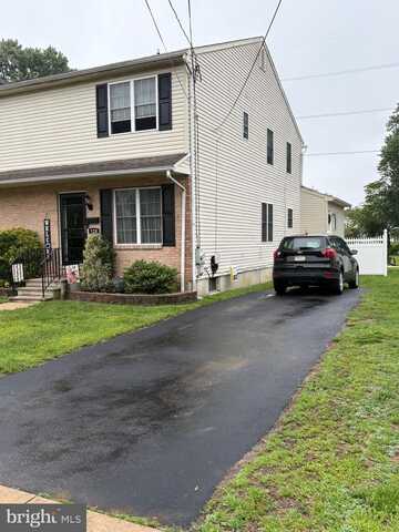 120 N LLANWELLYN AVE, GLENOLDEN, PA 19036