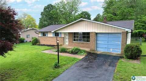 182 West School, Alburtis, PA 18011