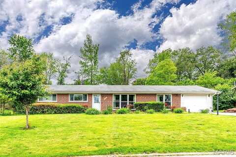 9344 Llewellyn Lane, Olivette, MO 63132