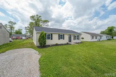 1015 S Jefferson Street, Vandalia, MO 63382