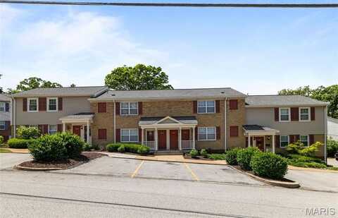 9106 W Swan Circle, Saint Louis, MO 63144