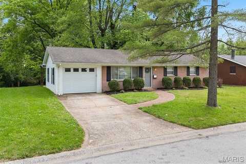 22 Briarwood Drive, Belleville, IL 62223