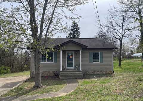 305 W Chestnut Street, Dixon, MO 65459