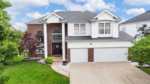 1918 Lunenburg Drive, Saint Peters, MO 63376