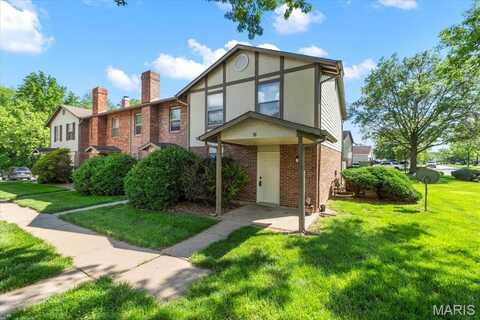 23 Park Charles Boulevard S, Saint Peters, MO 63376
