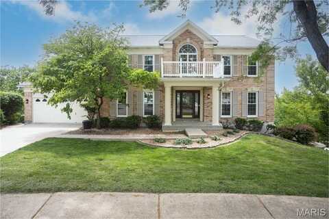 712 Carman Oaks Court, Manchester, MO 63021