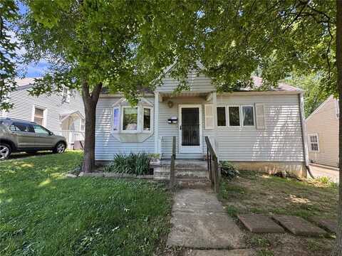 216 Elmwood Boulevard, Jackson, MO 63755