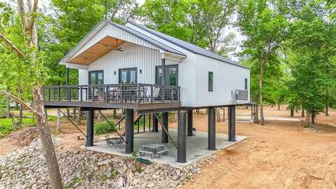 1300 River Valley Road, Doniphan, MO 63935