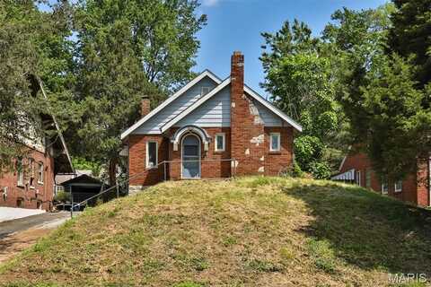 8033 Washington Street, Saint Louis, MO 63114