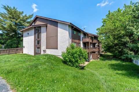 1380 Heritage Landing, Saint Charles, MO 63303