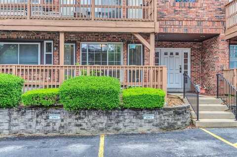 4298 Chateau De Ville Drive, Saint Louis, MO 63129