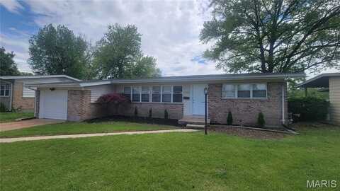 2490 Northridge Place, Florissant, MO 63033