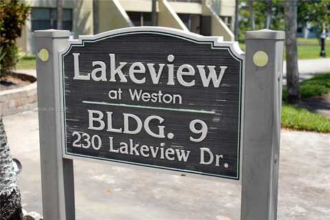 230 Lakeview Dr, Weston, FL 33326