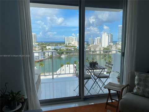 6900 Bay Dr, Miami Beach, FL 33141