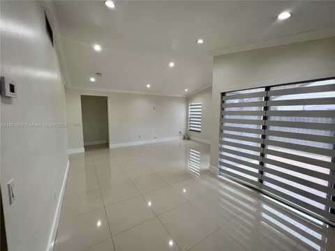 15232 SW 46th Ln, Miami, FL 33185