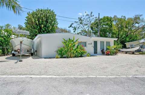 32 Pirates Dr, Key Largo, FL 33037