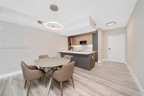 951 Brickell Ave, Miami, FL 33131