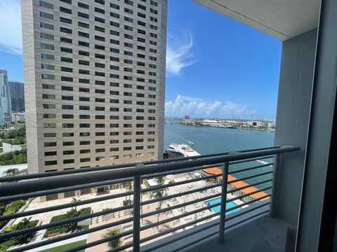 335 S Biscayne Blvd, Miami, FL 33131
