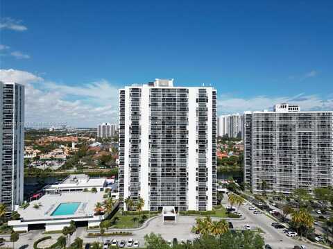 3675 N Country Club Dr, Aventura, FL 33180