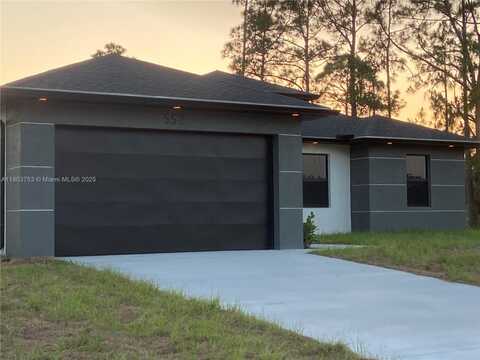552 COTTONWOOD AVE S, Lehigh Acres, FL 33974