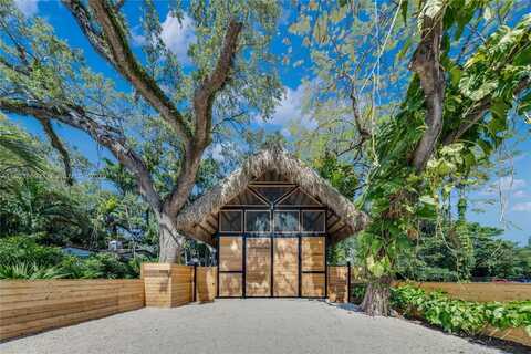 1000 NW 9th Ct, Miami, FL 33136