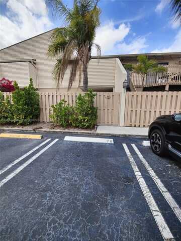 616 Executive Center Dr, West Palm Beach, FL 33401